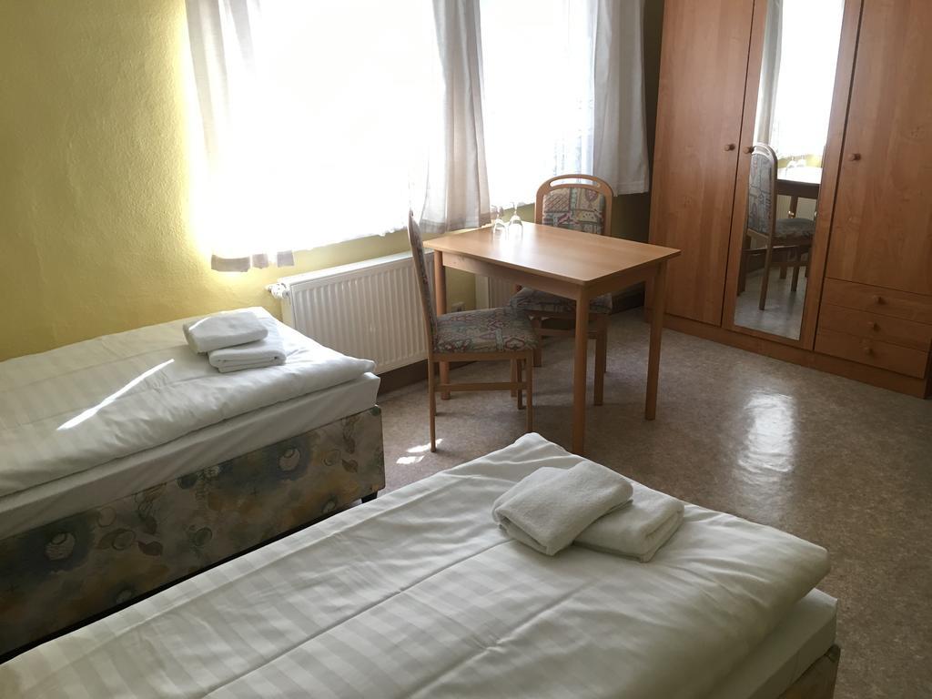 Hopfengrund Hotel Arnstadt Buitenkant foto