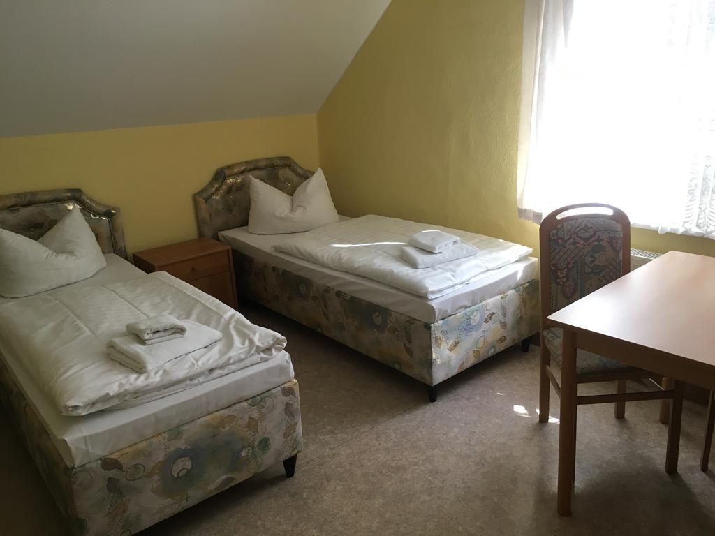 Hopfengrund Hotel Arnstadt Buitenkant foto