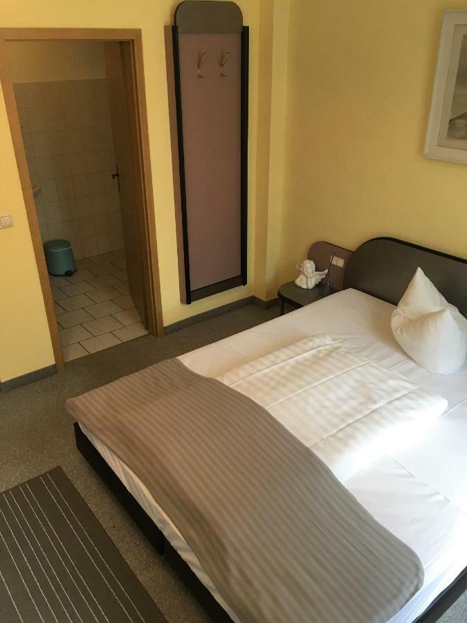 Hopfengrund Hotel Arnstadt Buitenkant foto