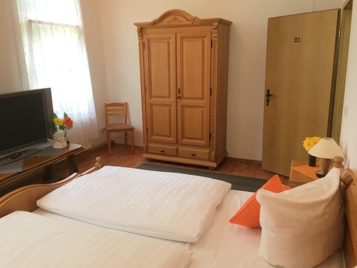 Hopfengrund Hotel Arnstadt Buitenkant foto